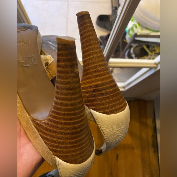 Nine West genuine leather nude gladiator sandals - Picture 5 of 11